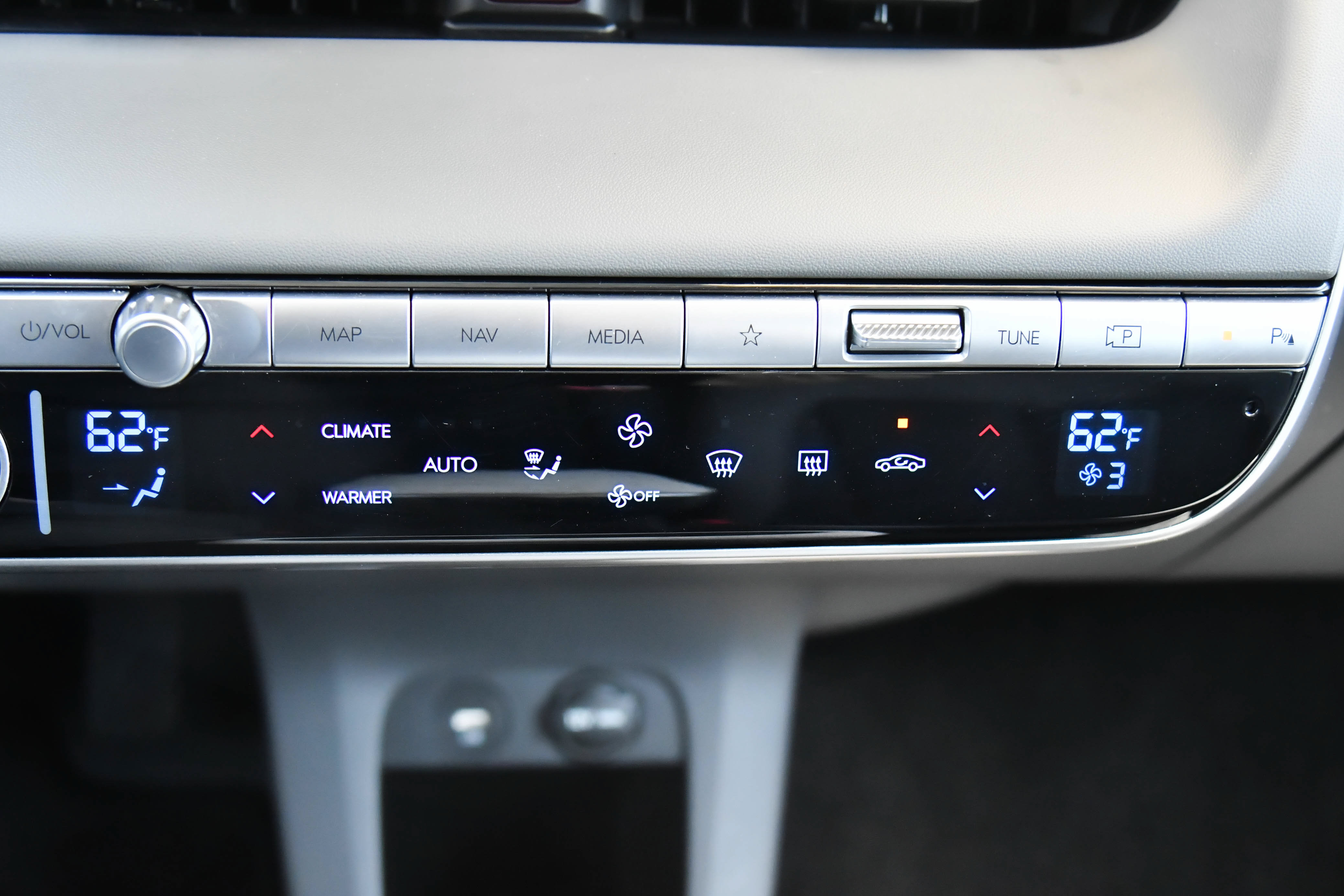 Used 2024 Hyundai Ioniq 5 SE RWD image 25