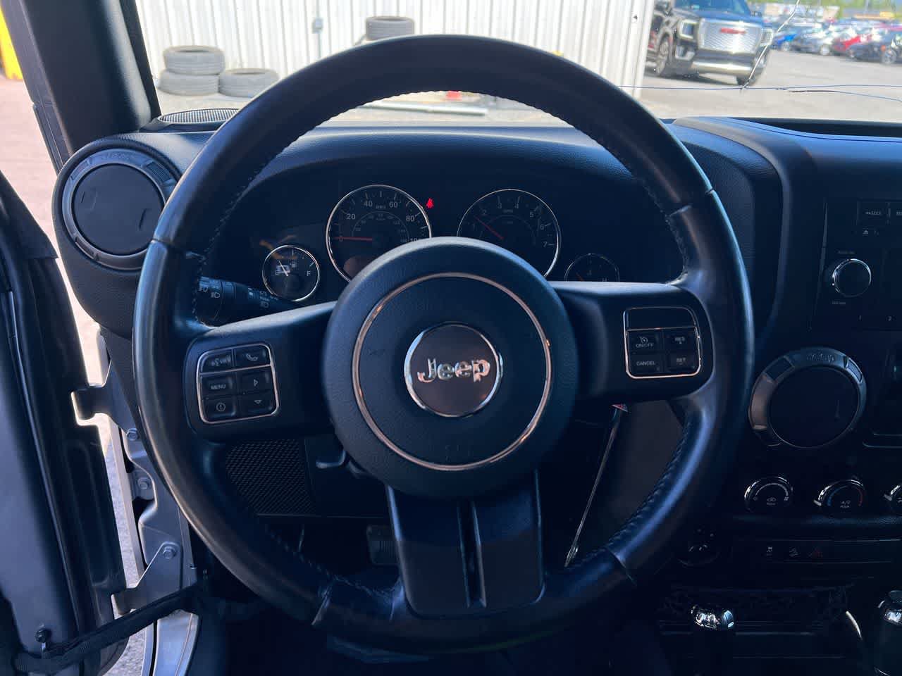 Used 2018 Jeep Wrangler Unlimited Sport S AWD/4WD image 14