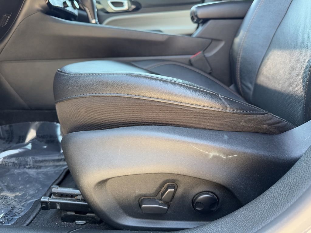 Used 2022 Jeep Compass Limited AWD/4WD image 20