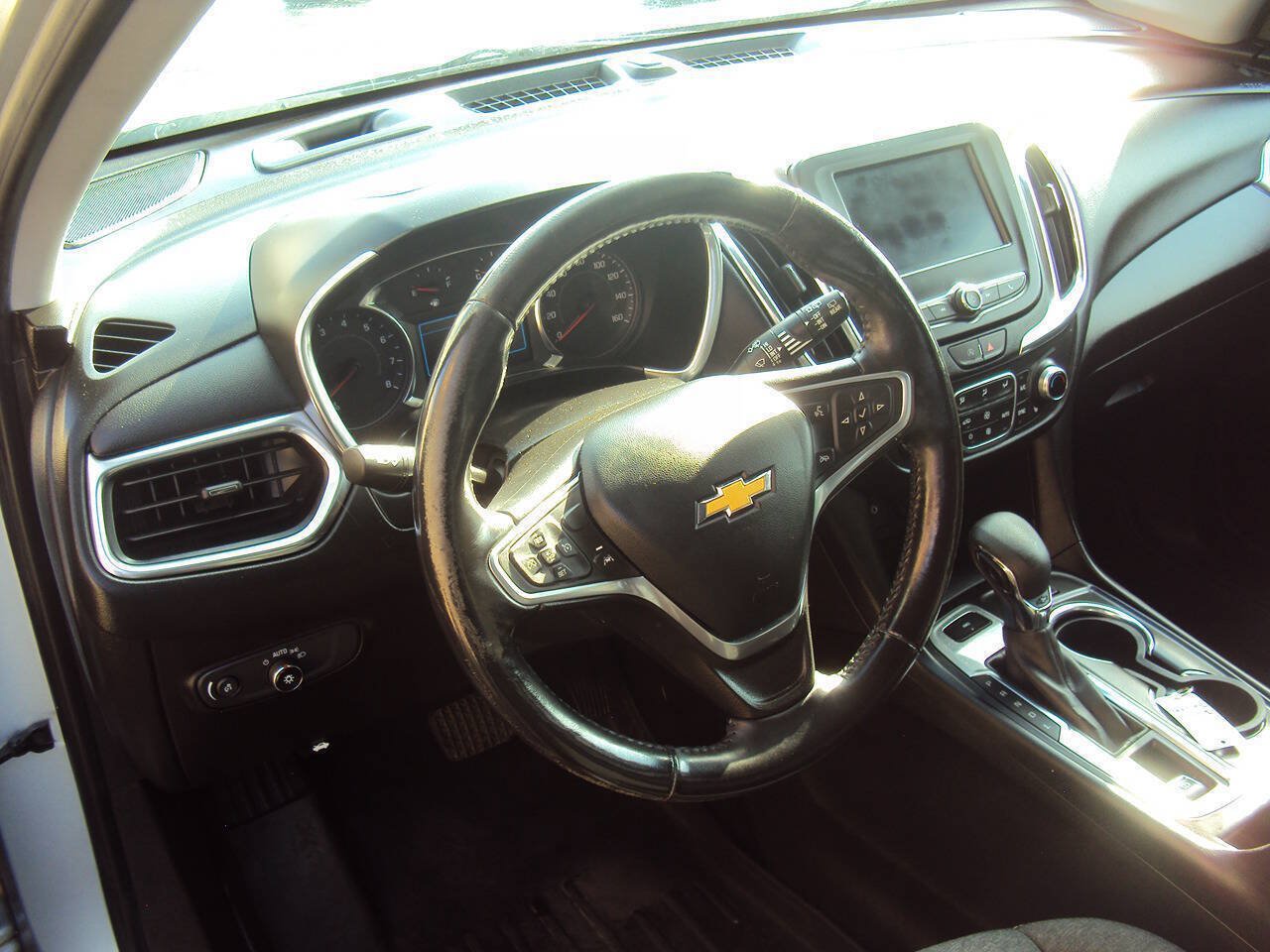 Used 2022 Chevrolet Equinox LT w/ Driver Convenience Package AWD/4WD image 7