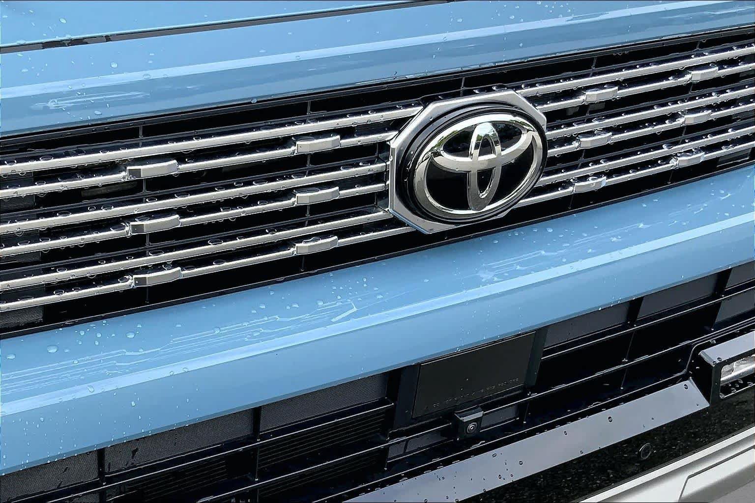 Used 2026 Toyota 4Runner Limited RWD image 30