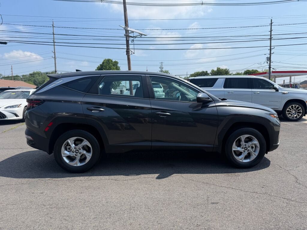 Used 2023 Hyundai Tucson SE AWD/4WD image 9