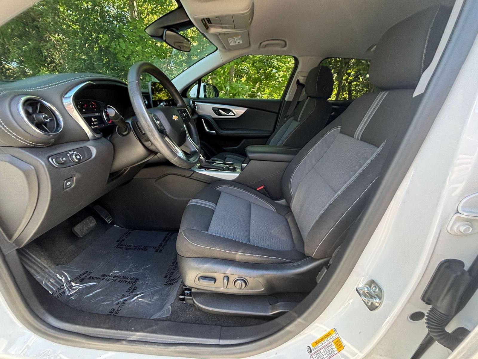 Used 2026 Chevrolet Blazer LT FWD image 22