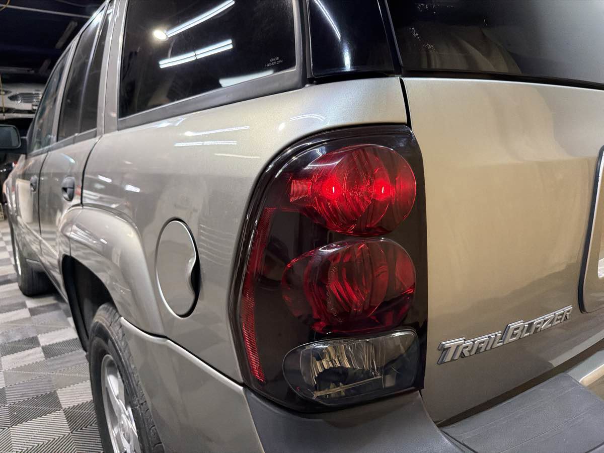 Used 2003 Chevrolet TrailBlazer LT image 9