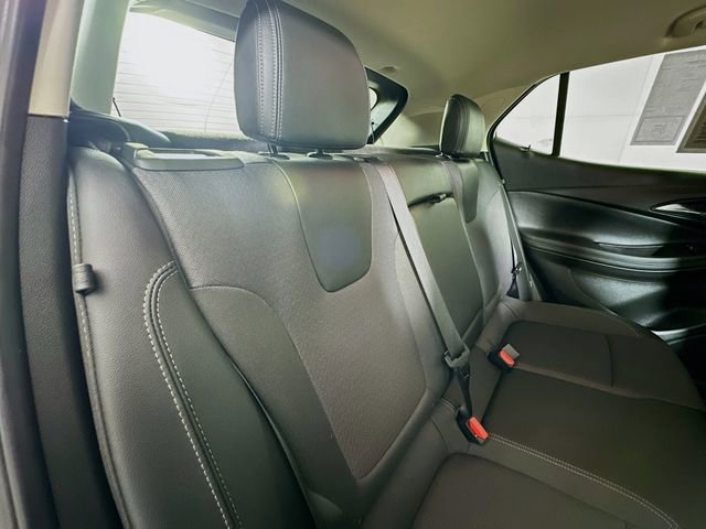 Certified 2022 Buick Encore GX Select w/ Sport Touring Package image 26