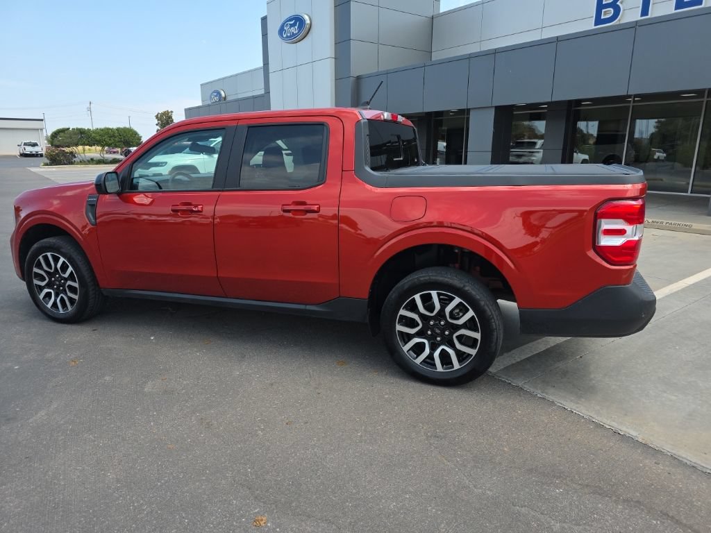 Used 2024 Ford Maverick Lariat FWD image 2