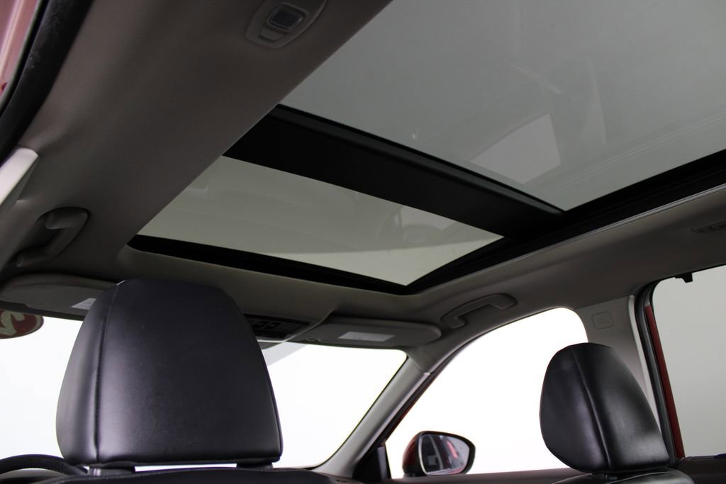 Certified 2021 Nissan Rogue SV w/ Premium Package image 24