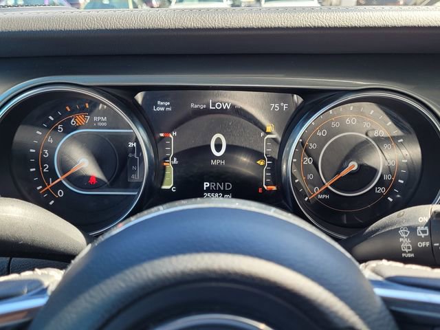 Used 2023 Jeep Wrangler Sahara image 24