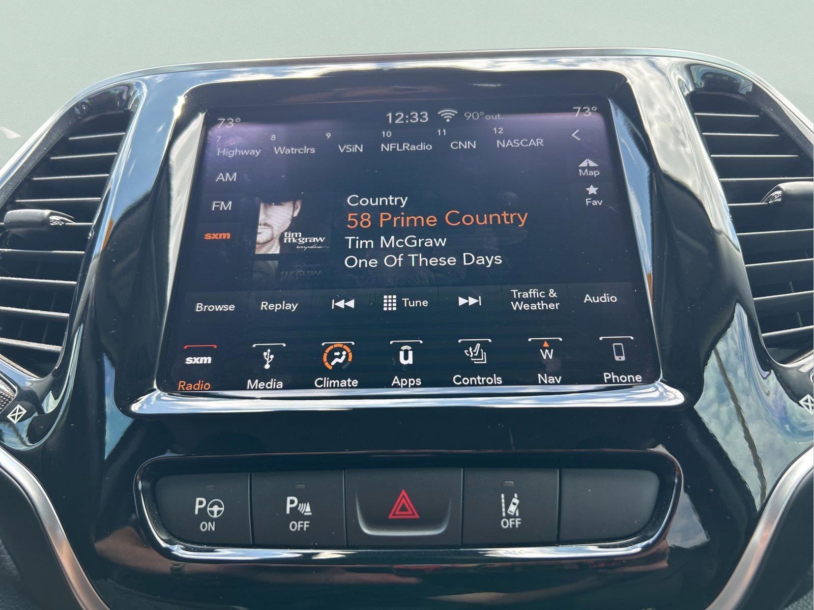 Certified 2019 Jeep Cherokee Limited w/ Technology Group FWD image 29