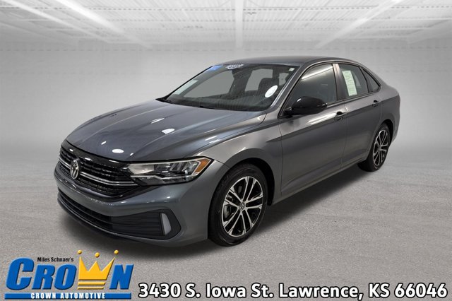 Certified 2022 Volkswagen Jetta Sport FWD image 1
