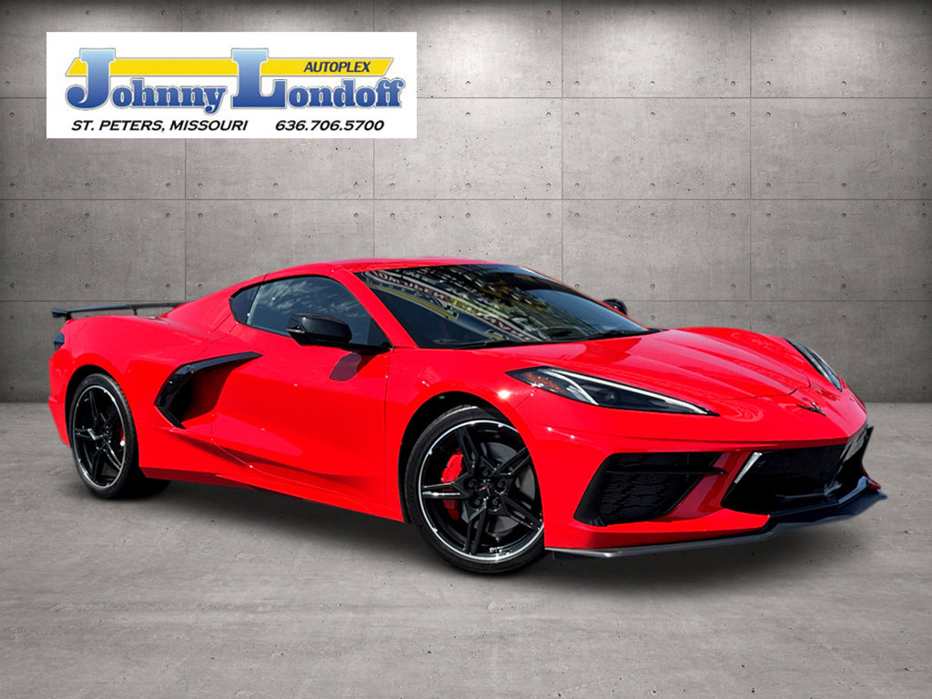 Used 2025 Chevrolet Corvette Stingray Premium Cpe w/ Z51 Performance Package RWD image 1
