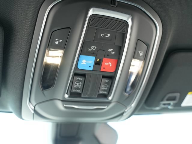 New 2026 Jeep Grand Cherokee L 4WD image 38