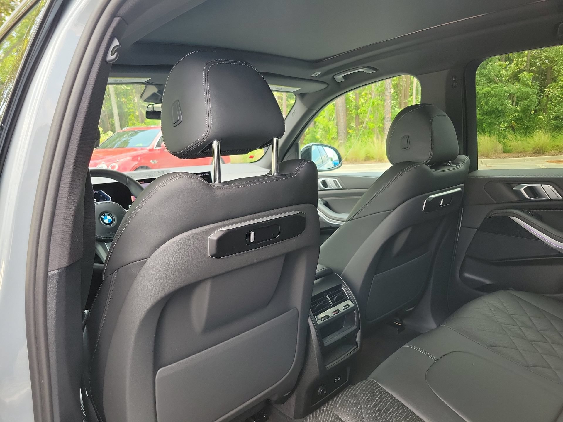 Used 2024 BMW X5 sDrive40i w/ M Sport Package RWD image 13