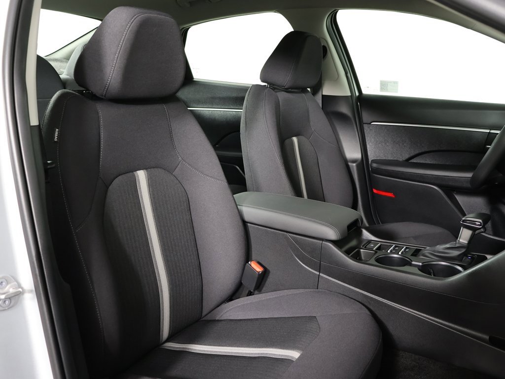 Certified 2025 Hyundai Sonata SE image 25