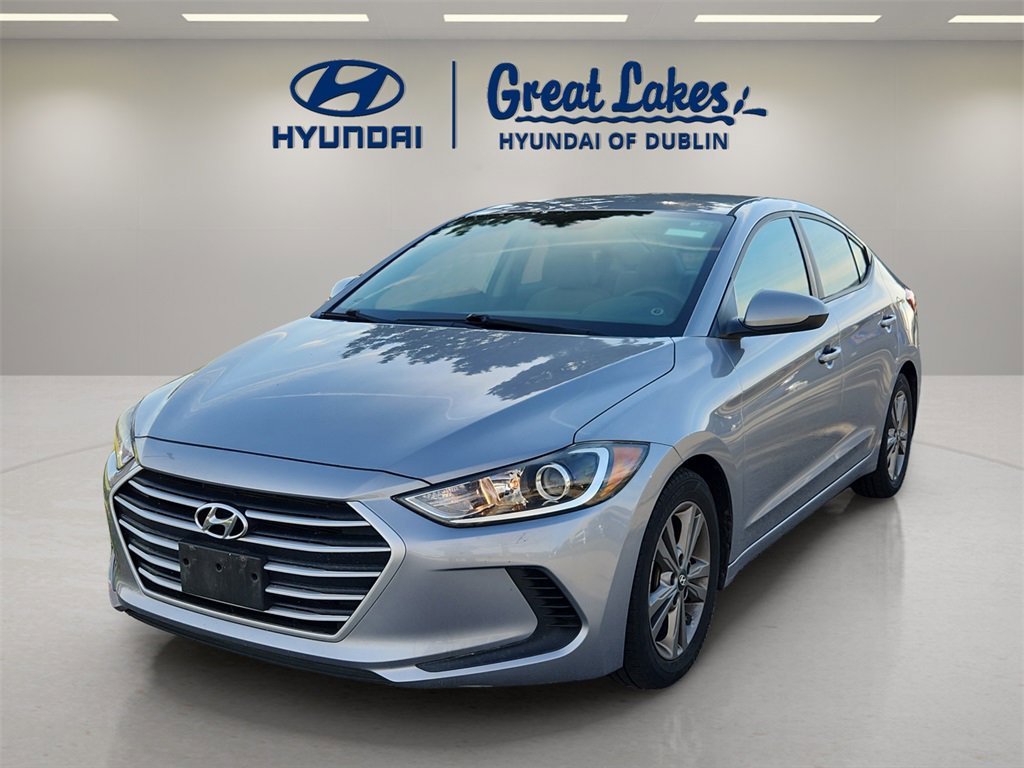 Used 2017 Hyundai Elantra SE image 1