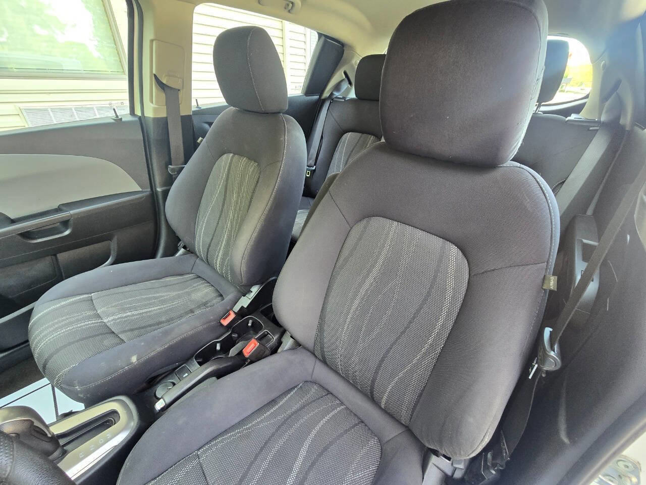 Used 2015 Chevrolet Sonic LT image 23