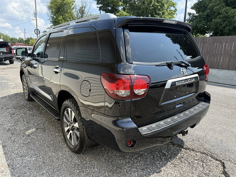 Used 2021 Toyota Sequoia Limited AWD/4WD image 24