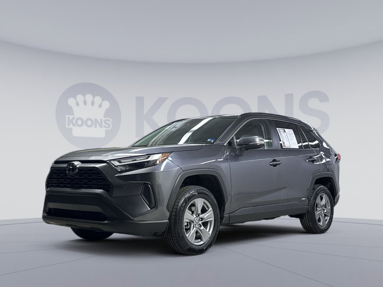 Used 2025 Toyota RAV4 LE image 1