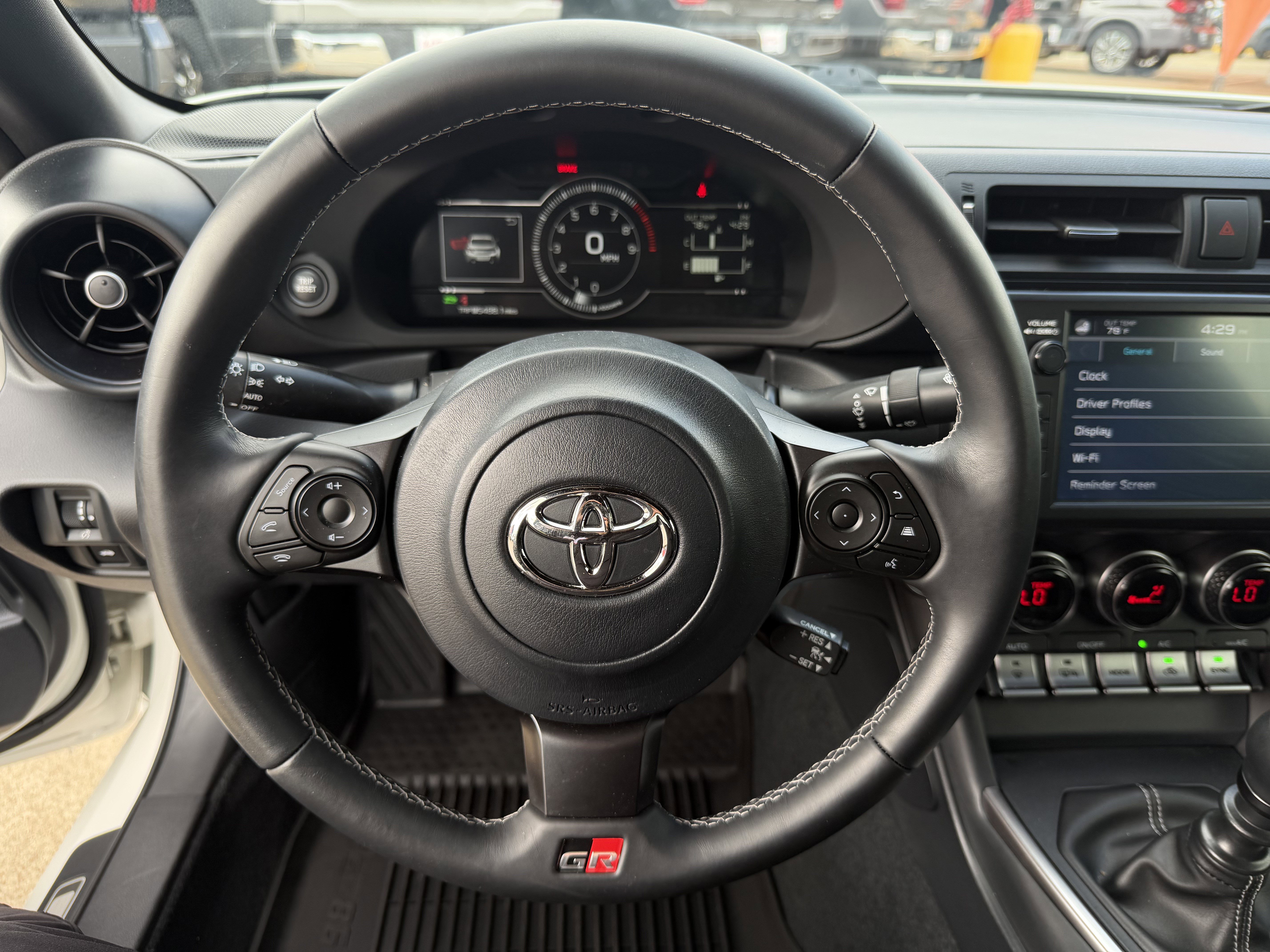 Used 2025 Toyota GR86 Premium w/ ALL Weather Mat Package (TMS) image 13