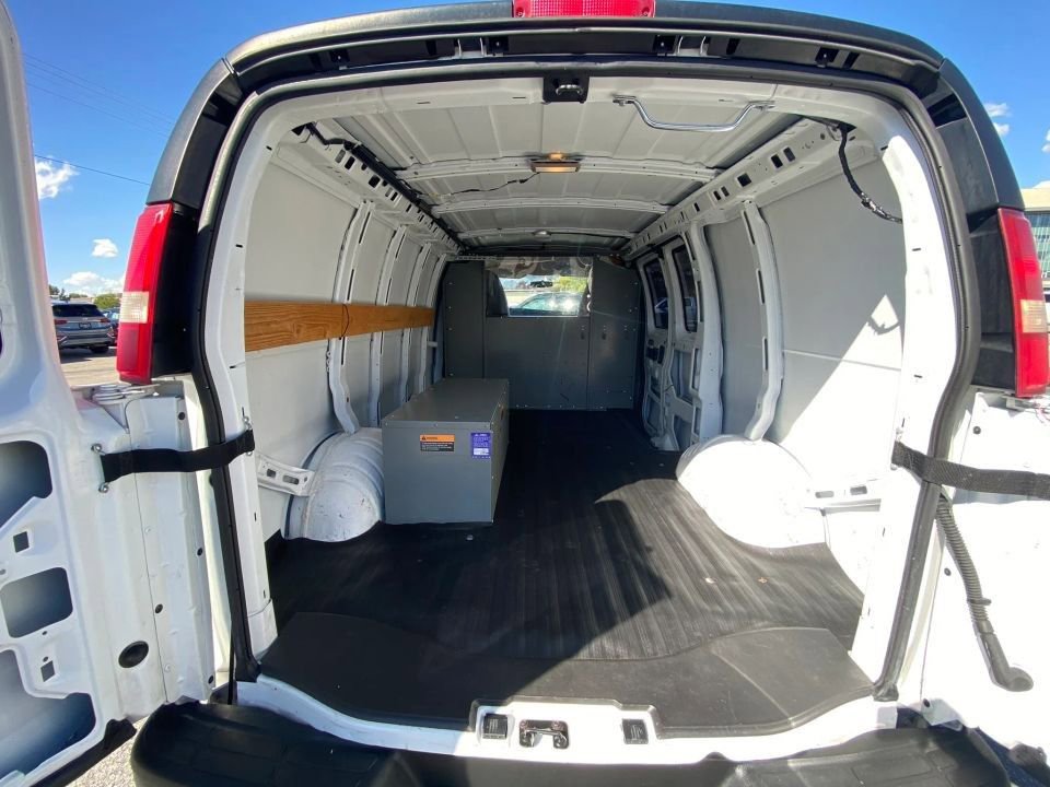 Used 2012 Chevrolet Express 2500 w/ Cold Climate Package image 20