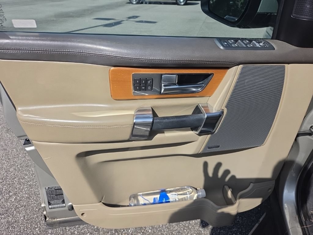 Used 2015 Land Rover LR4 HSE LUX AWD/4WD image 14