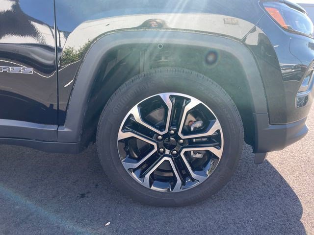 Used 2024 Jeep Compass Limited AWD/4WD image 7