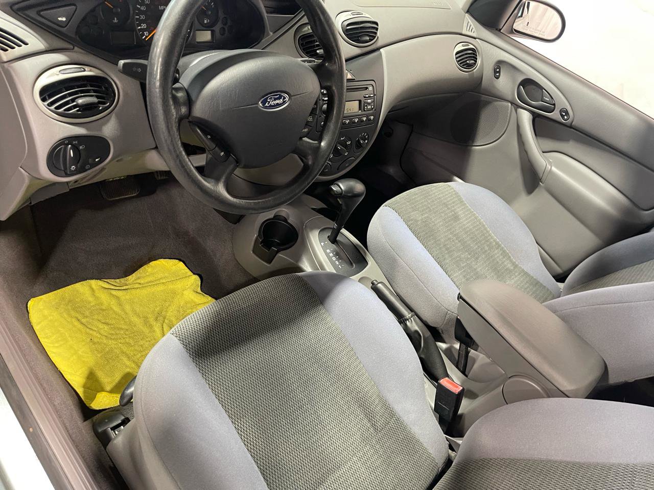 Used 2004 Ford Focus SE FWD image 23