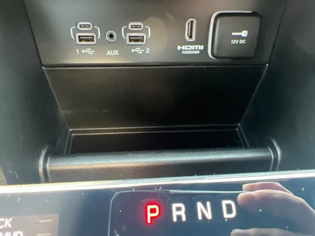 Used 2023 Jeep Grand Cherokee Trailhawk AWD/4WD image 11