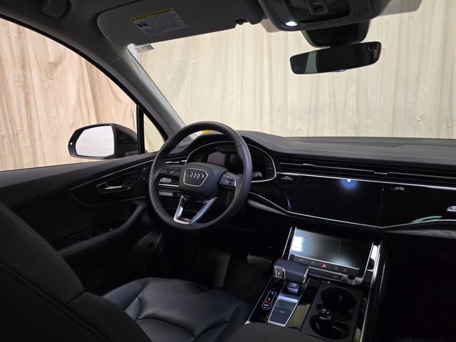 Used 2023 Audi Q7 3.0T Premium Plus AWD/4WD image 37