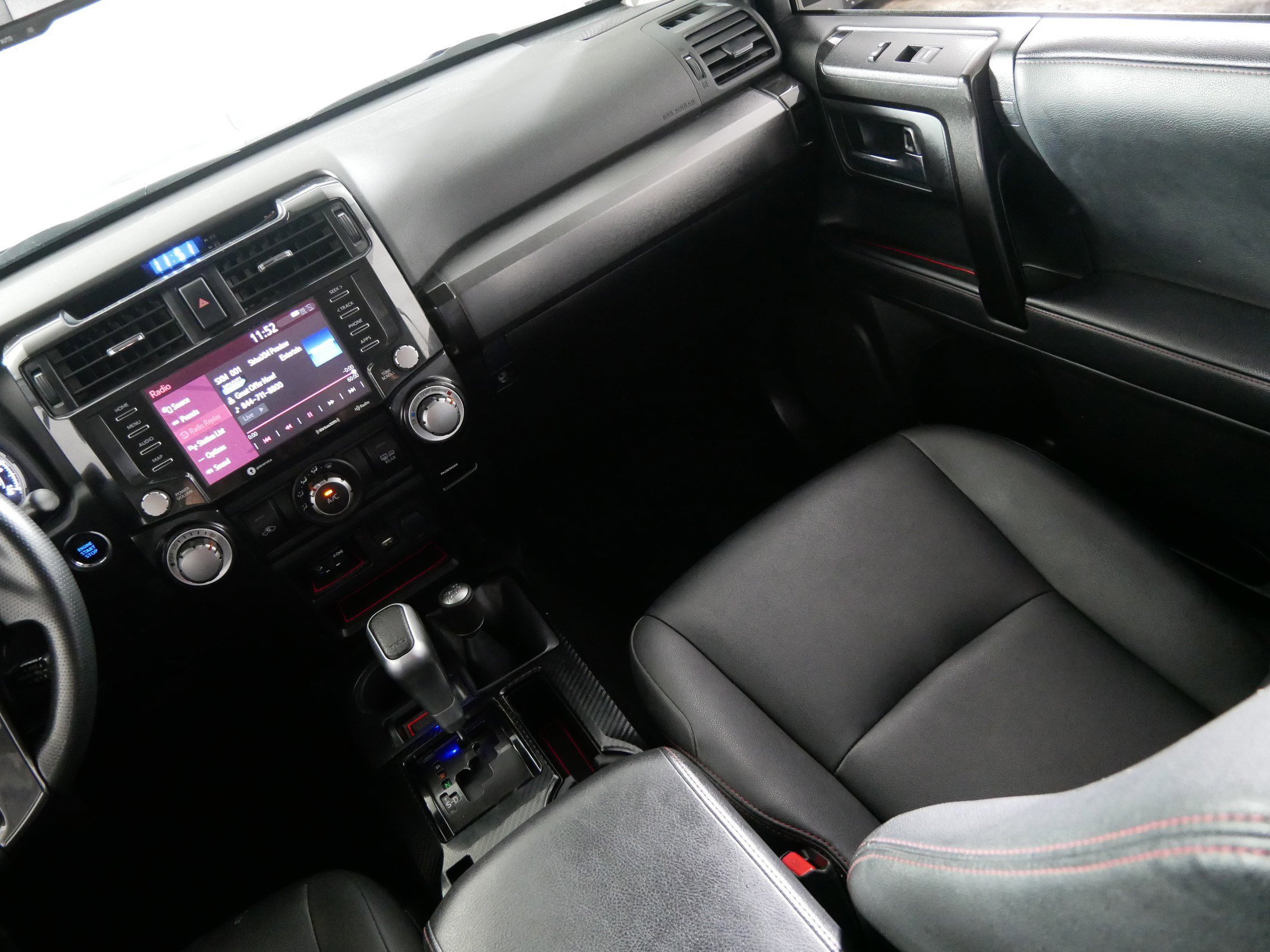 Used 2020 Toyota 4Runner TRD Off-Road Premium image 11