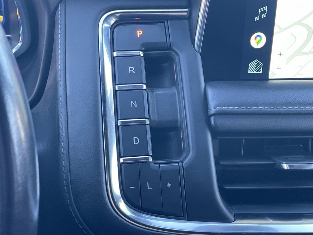 Used 2022 Chevrolet Suburban Z71 image 28