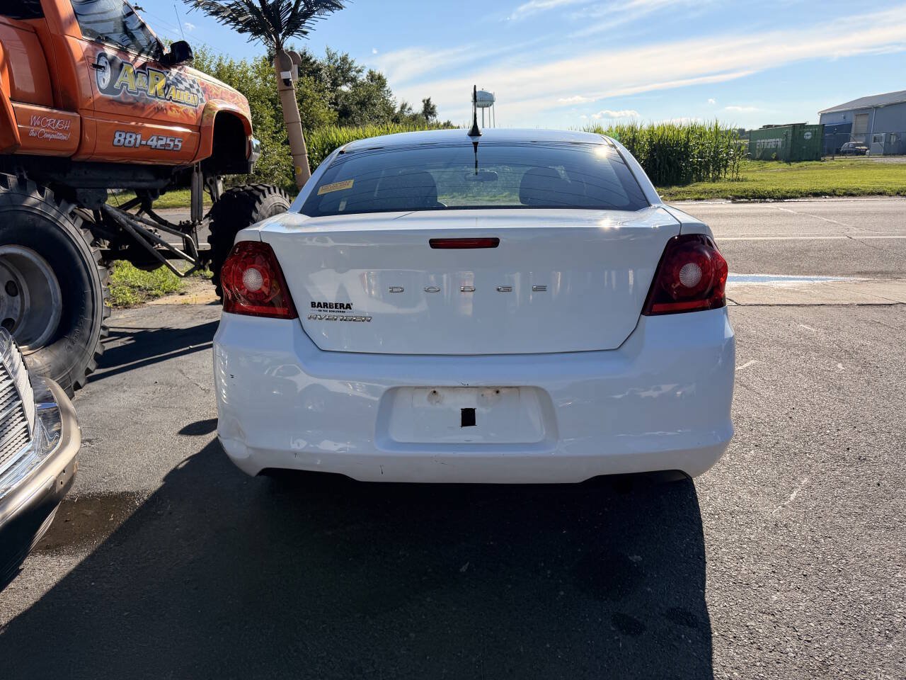 Used 2012 Dodge Avenger SXT FWD image 5