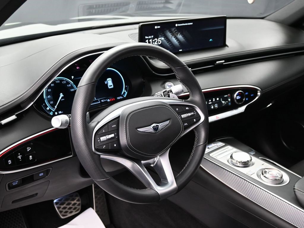 Used 2024 Genesis GV70 2.5T w/ Sport Prestige Package image 18