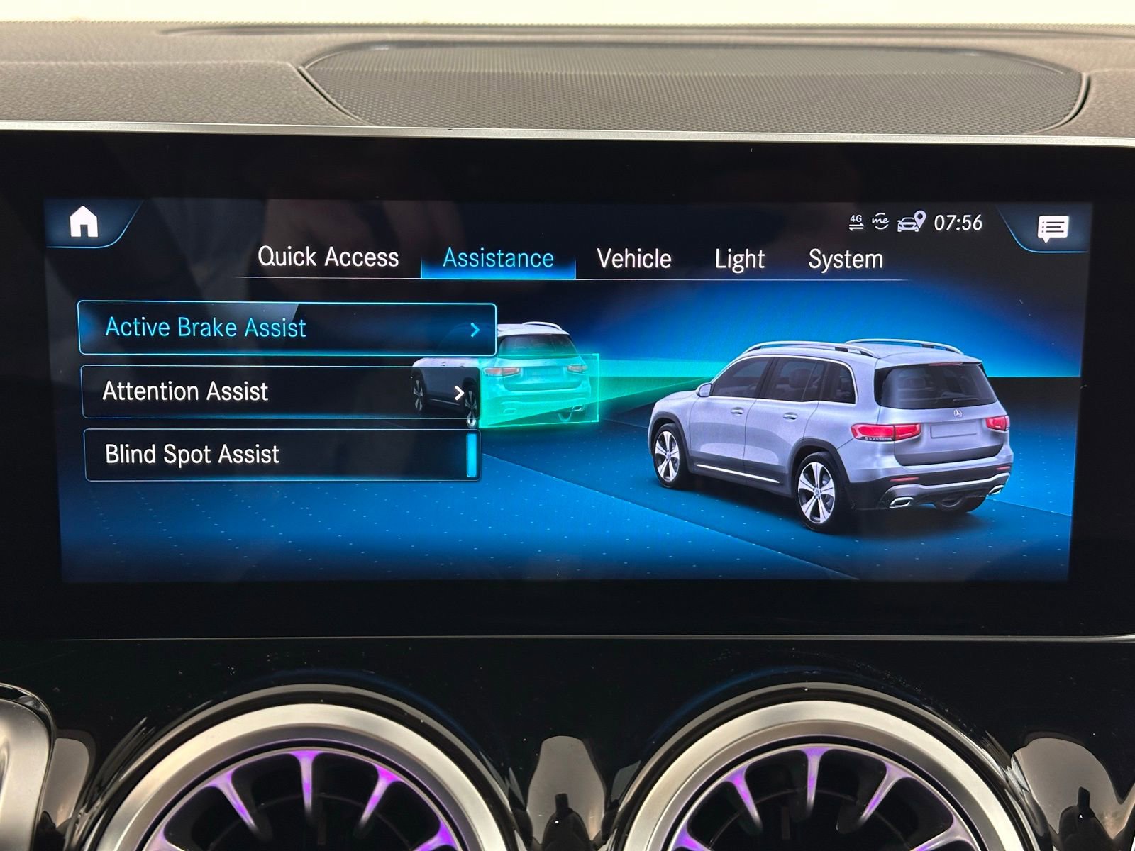 Used 2020 Mercedes-Benz GLB 250 GLB 250 image 18