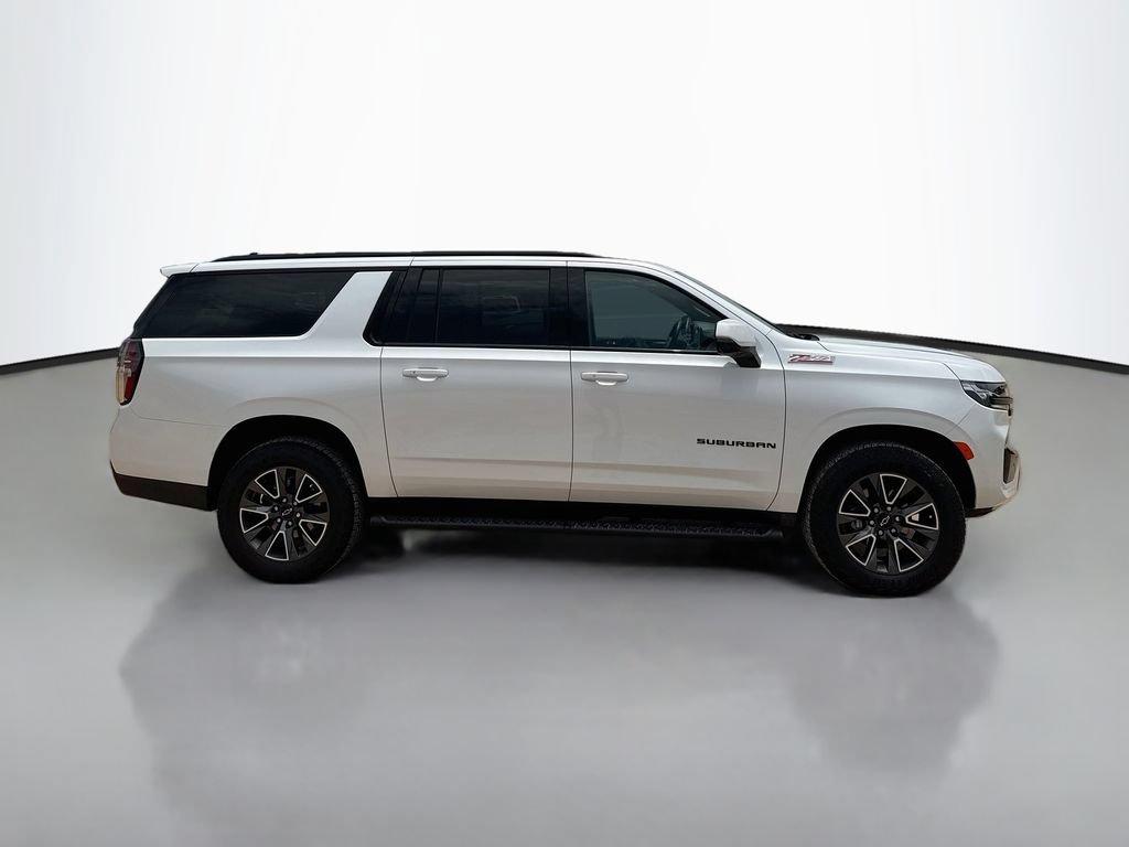 Used 2023 Chevrolet Suburban Z71 w/ Luxury Package AWD/4WD image 8