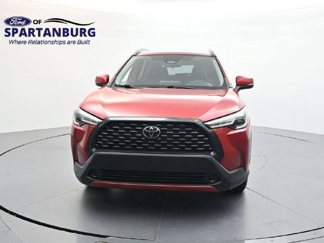 Used 2023 Toyota Corolla Cross LE FWD image 2