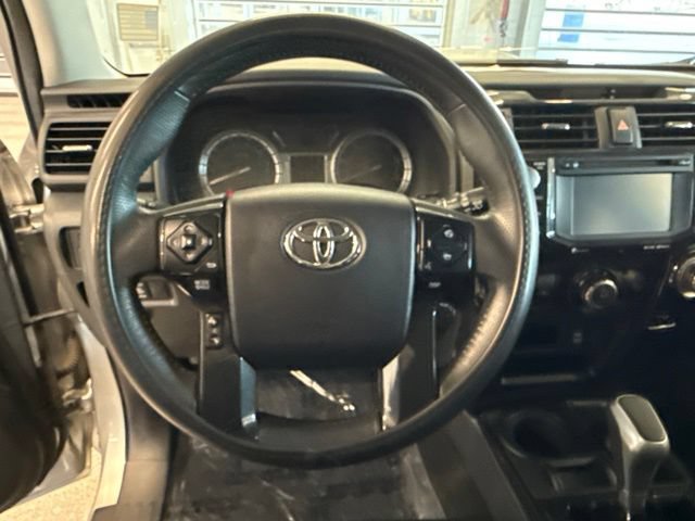 Used 2019 Toyota 4Runner TRD Off-Road Premium AWD/4WD image 12
