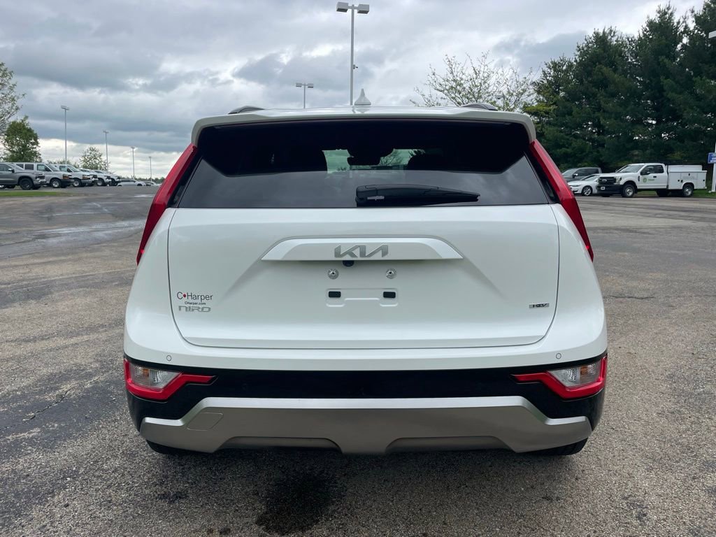 Certified 2024 Kia Niro EX Touring FWD image 4