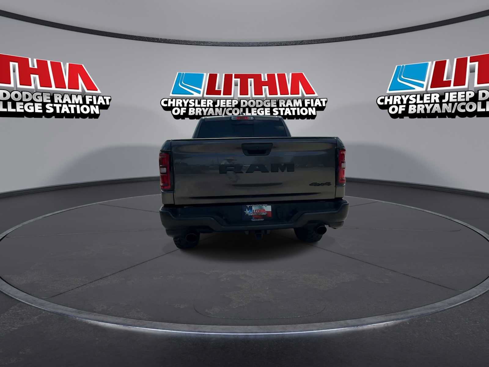 Used 2025 RAM 1500 Warlock AWD/4WD image 7