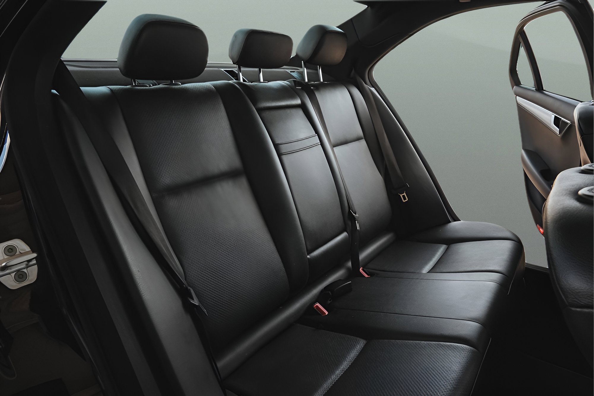 Used 2014 Mercedes-Benz C 250 Sport image 17