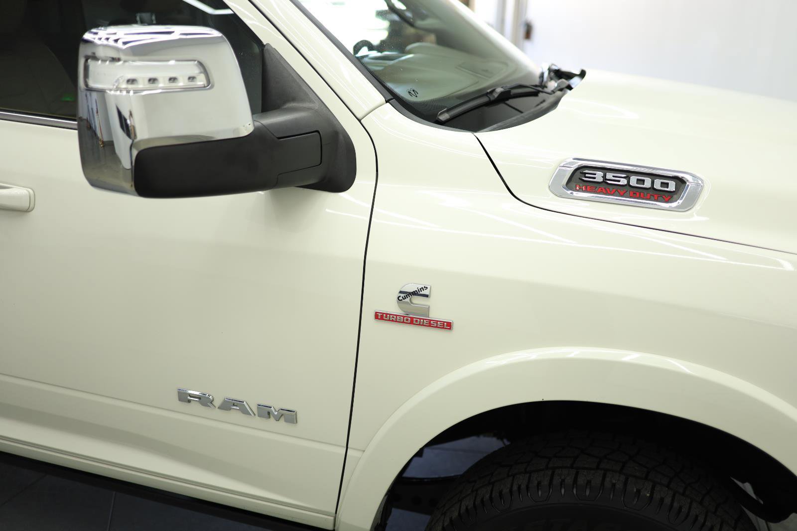 Used 2024 RAM 3500 Limited image 16