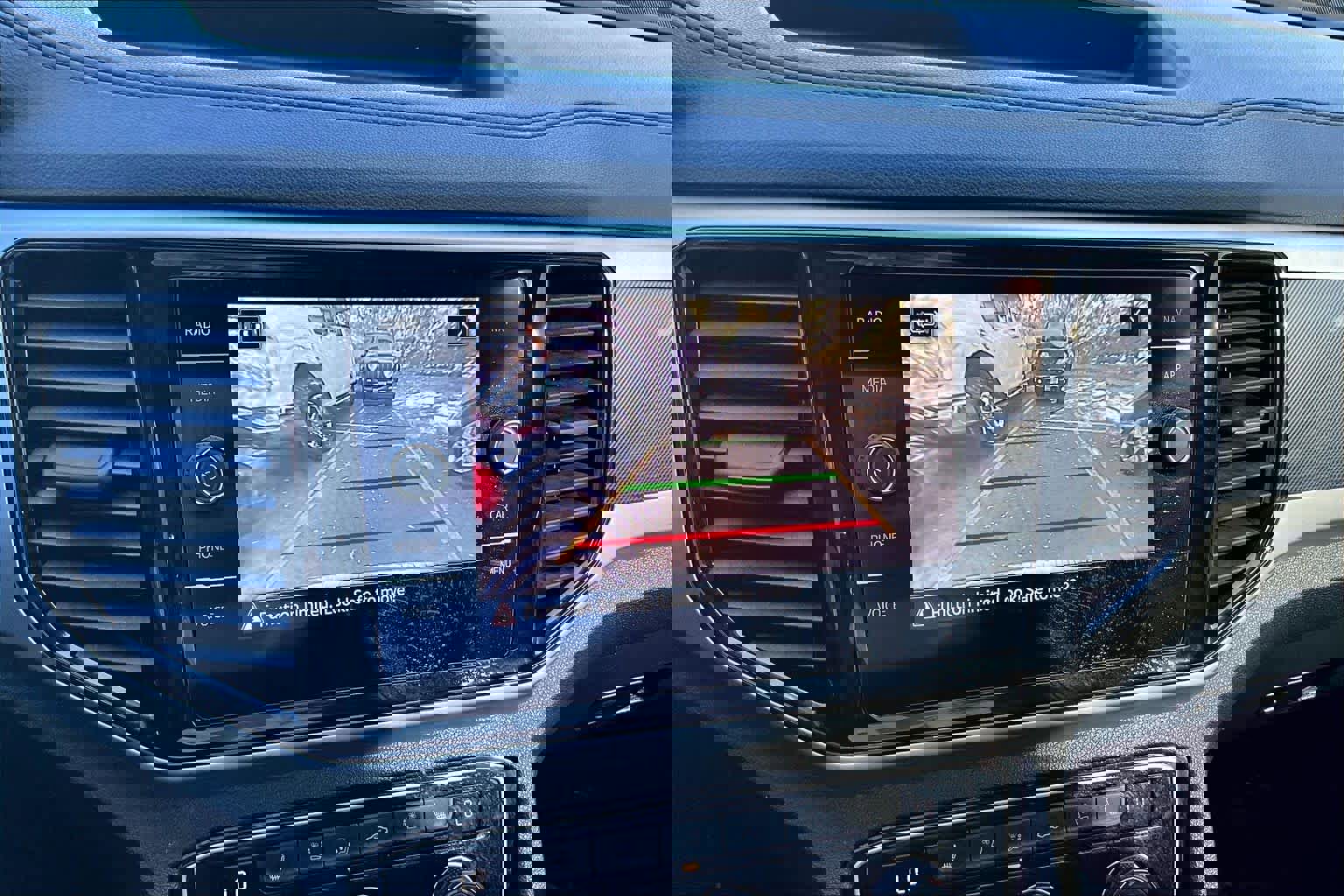 Used 2021 Volkswagen Atlas SEL Premium image 27