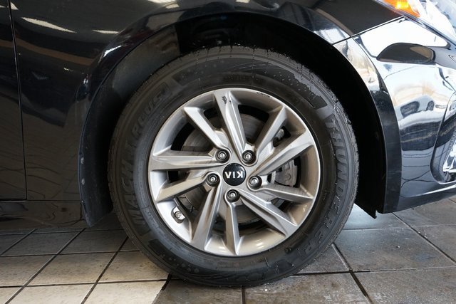 Used 2020 Kia Optima LX image 49