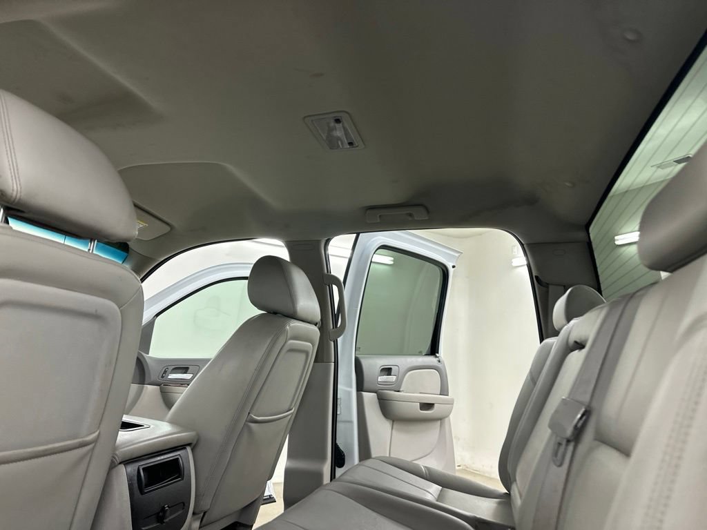 Used 2011 Chevrolet Silverado 2500 LTZ w/ Snow Plow Prep Package AWD/4WD image 29