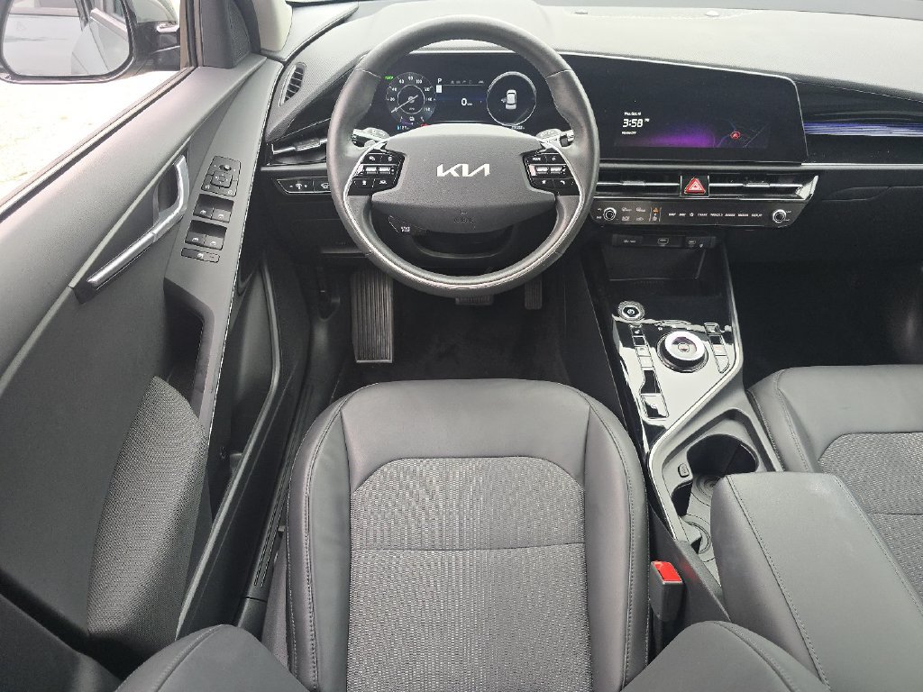 Used 2023 Kia Niro Wind w/ Wind Preserve Package FWD image 24