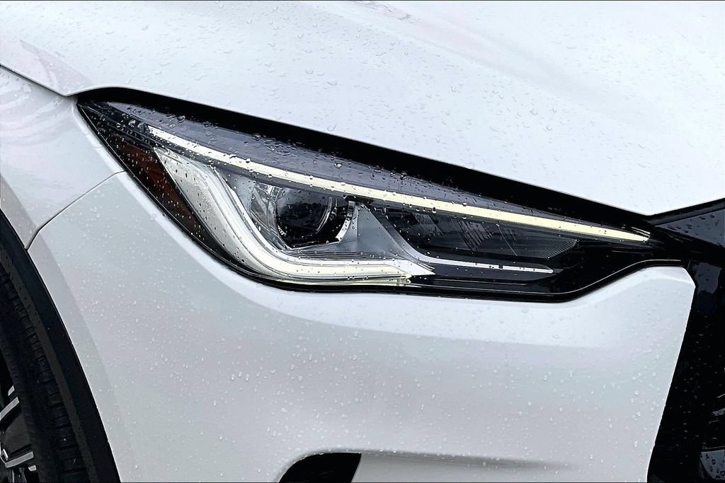 Used 2022 INFINITI QX50 Luxe w/ Appearance Package FWD image 40