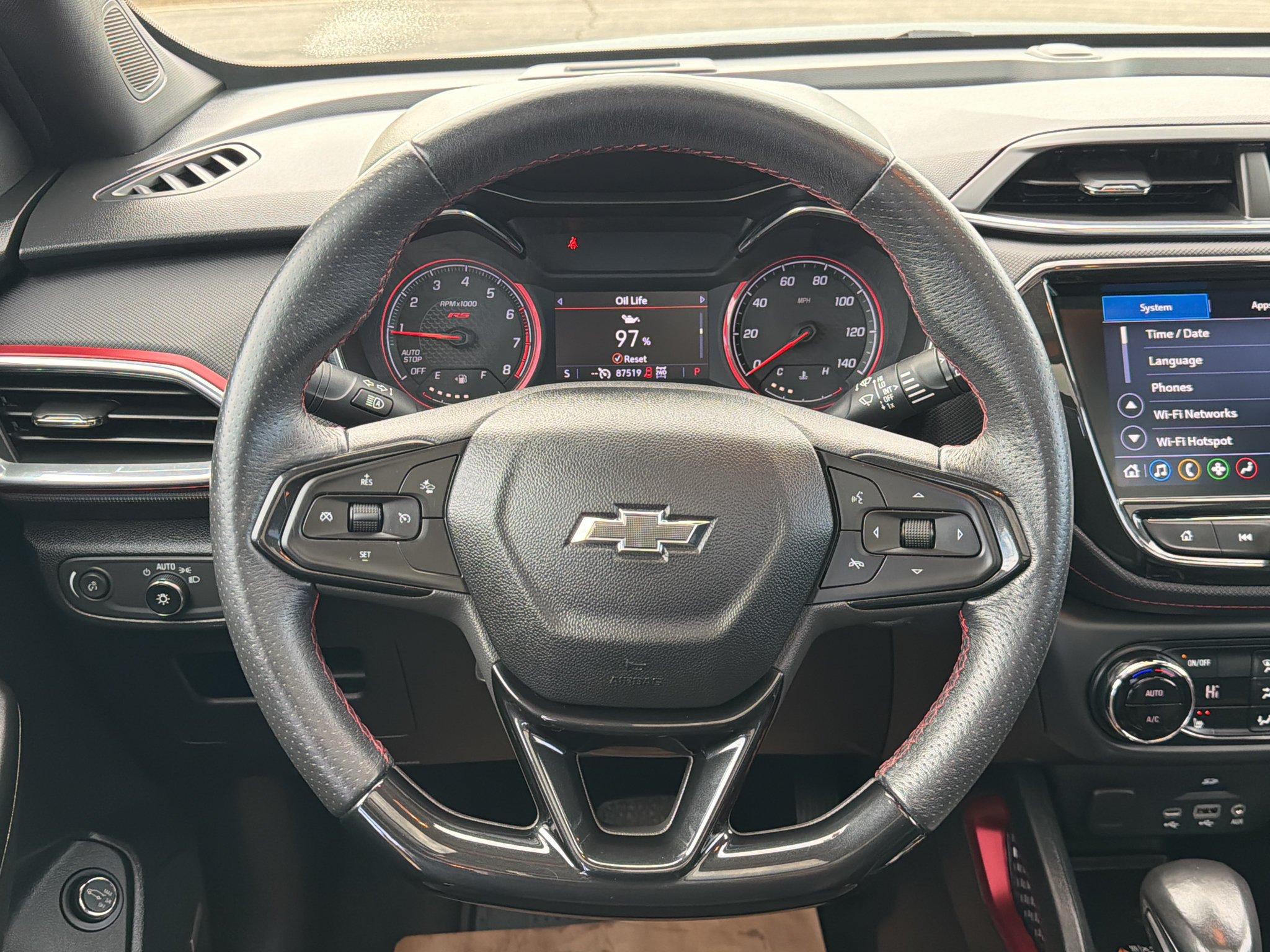 Used 2021 Chevrolet TrailBlazer RS w/ Sun and Liftgate Package AWD/4WD image 28