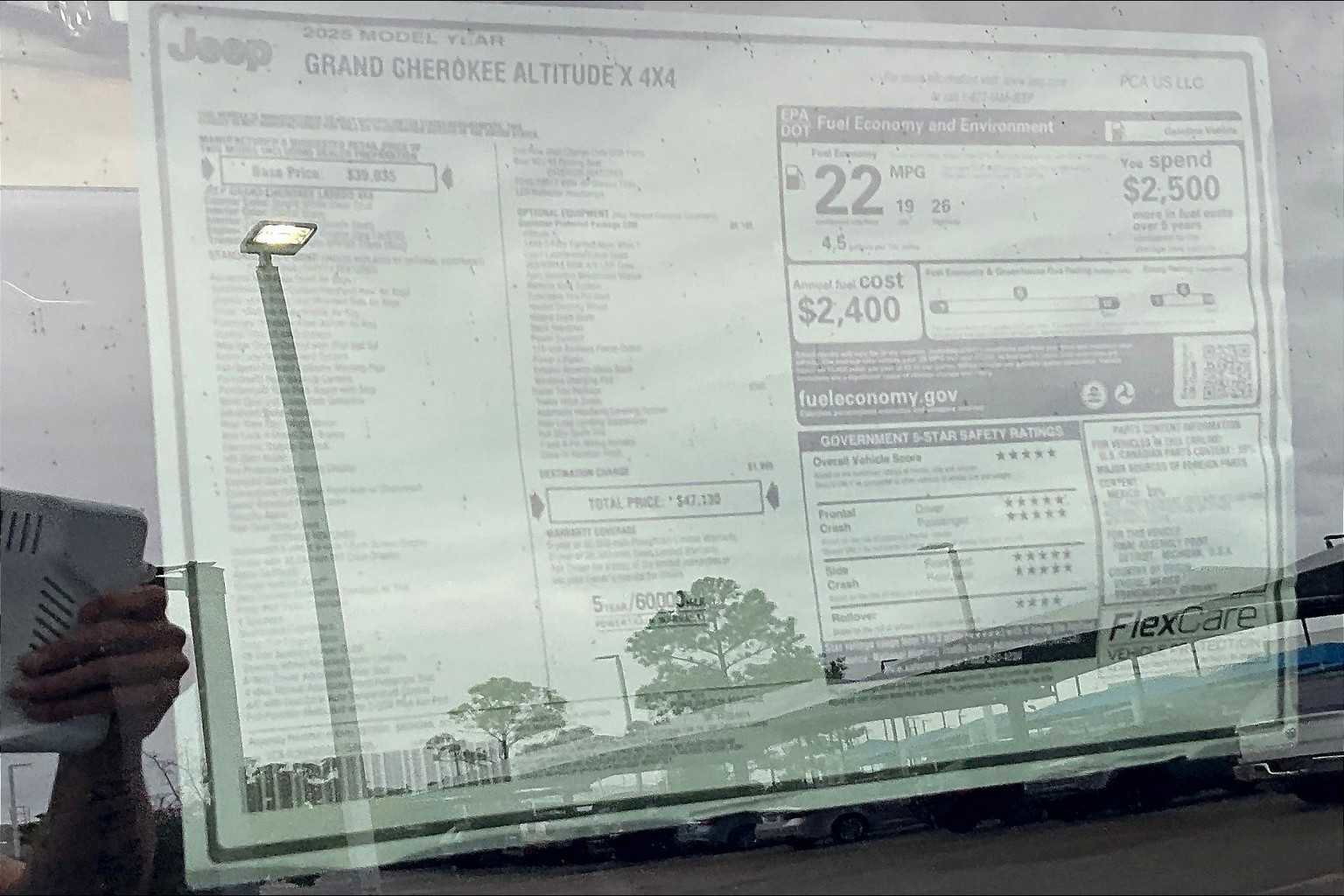 New 2025 Jeep Grand Cherokee Altitude image 19