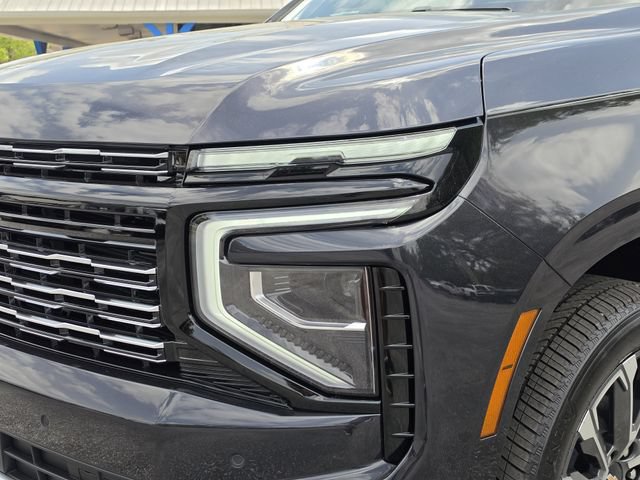 New 2026 Chevrolet Suburban High Country RWD image 10