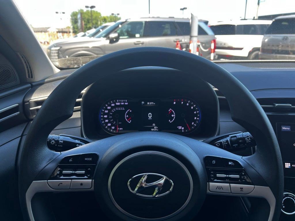 Certified 2023 Hyundai Tucson SEL AWD/4WD image 10
